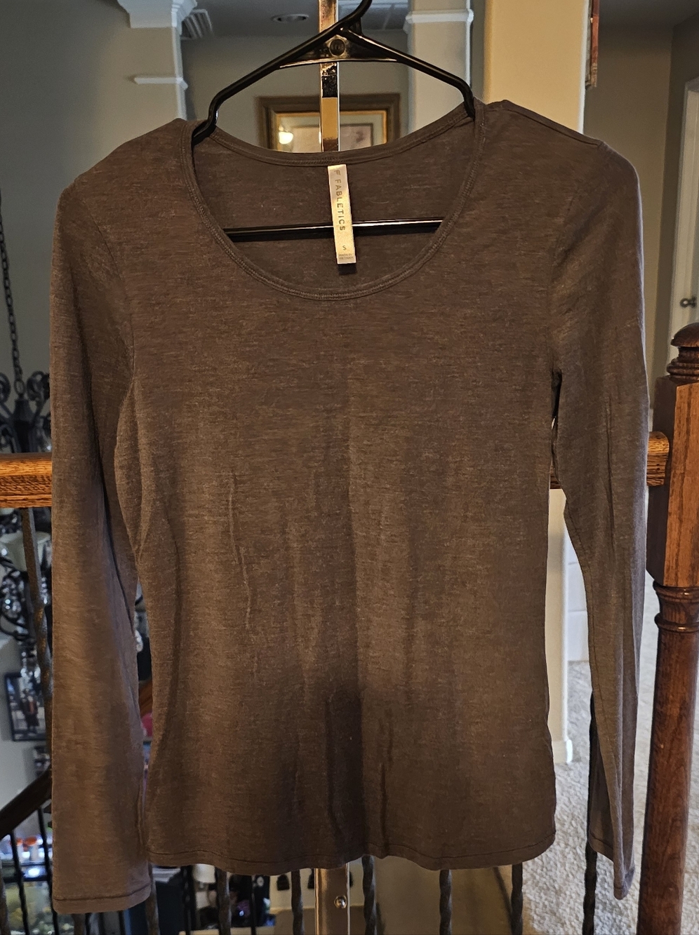 Fabletics Women's Long-Sleeve Scoop Neck Top - Charcoal